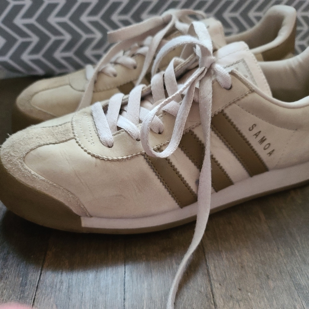Adidas Samoa Suede Women Shoes - Size 8